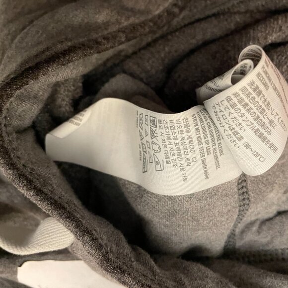 Hollister Sweatpants in Gray With Rare Large White Logo Style. New Condition! - Picture 9 of 11